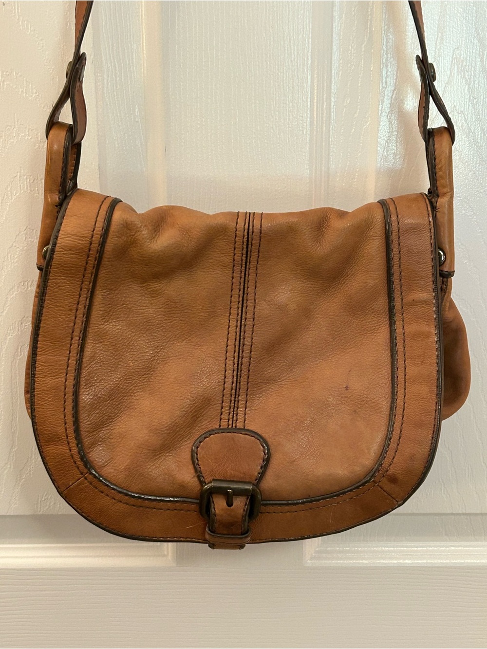 Fossil Vintage Brown Leather Crossbody Saddle Bag Messenger Flap